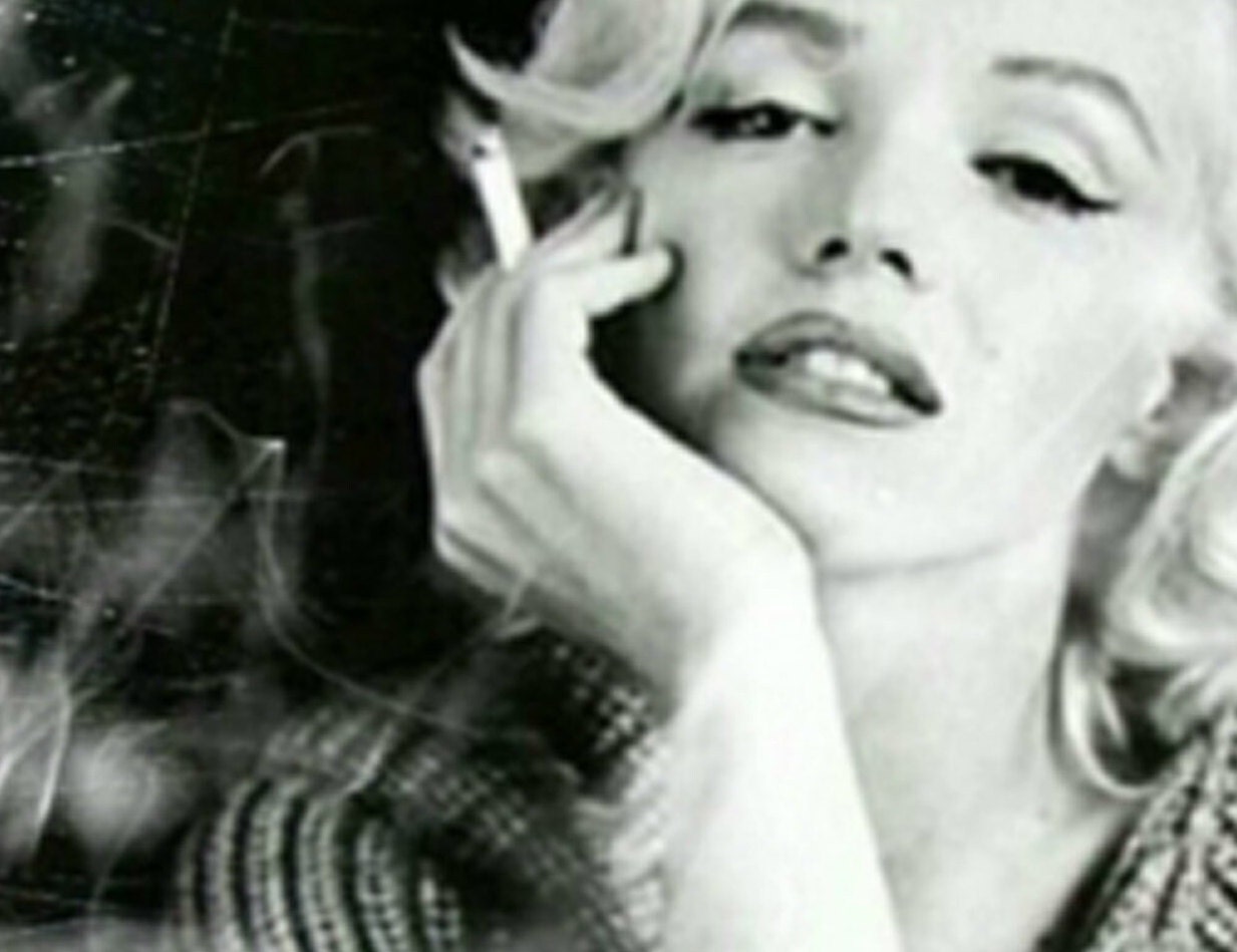 Marilyn Monroe Decoupage Paper - Black & White Rice Paper for Furniture